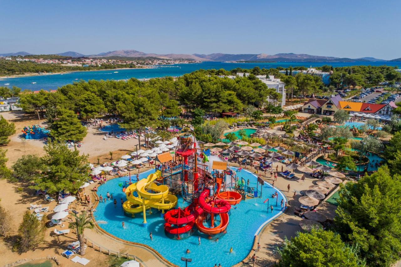 Mediteran Travel Mobile Homes Solaris Бродарица Экстерьер фото