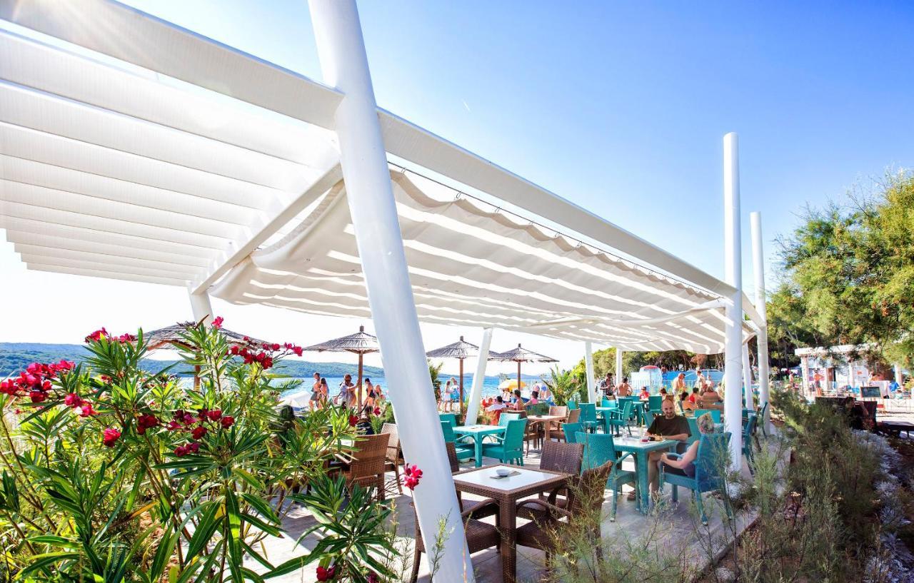 Mediteran Travel Mobile Homes Solaris Бродарица Экстерьер фото