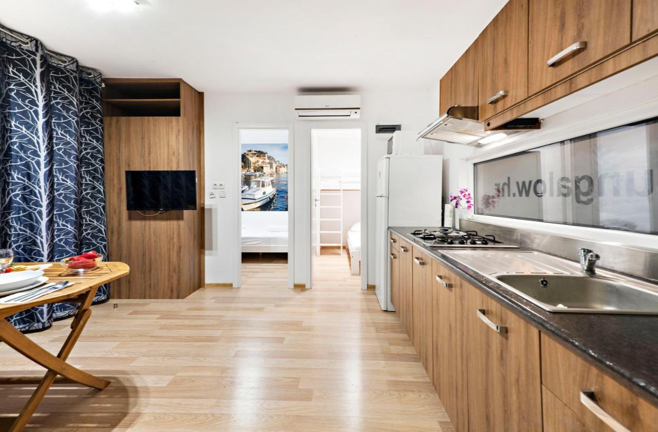 Mediteran Travel Mobile Homes Solaris Бродарица Экстерьер фото