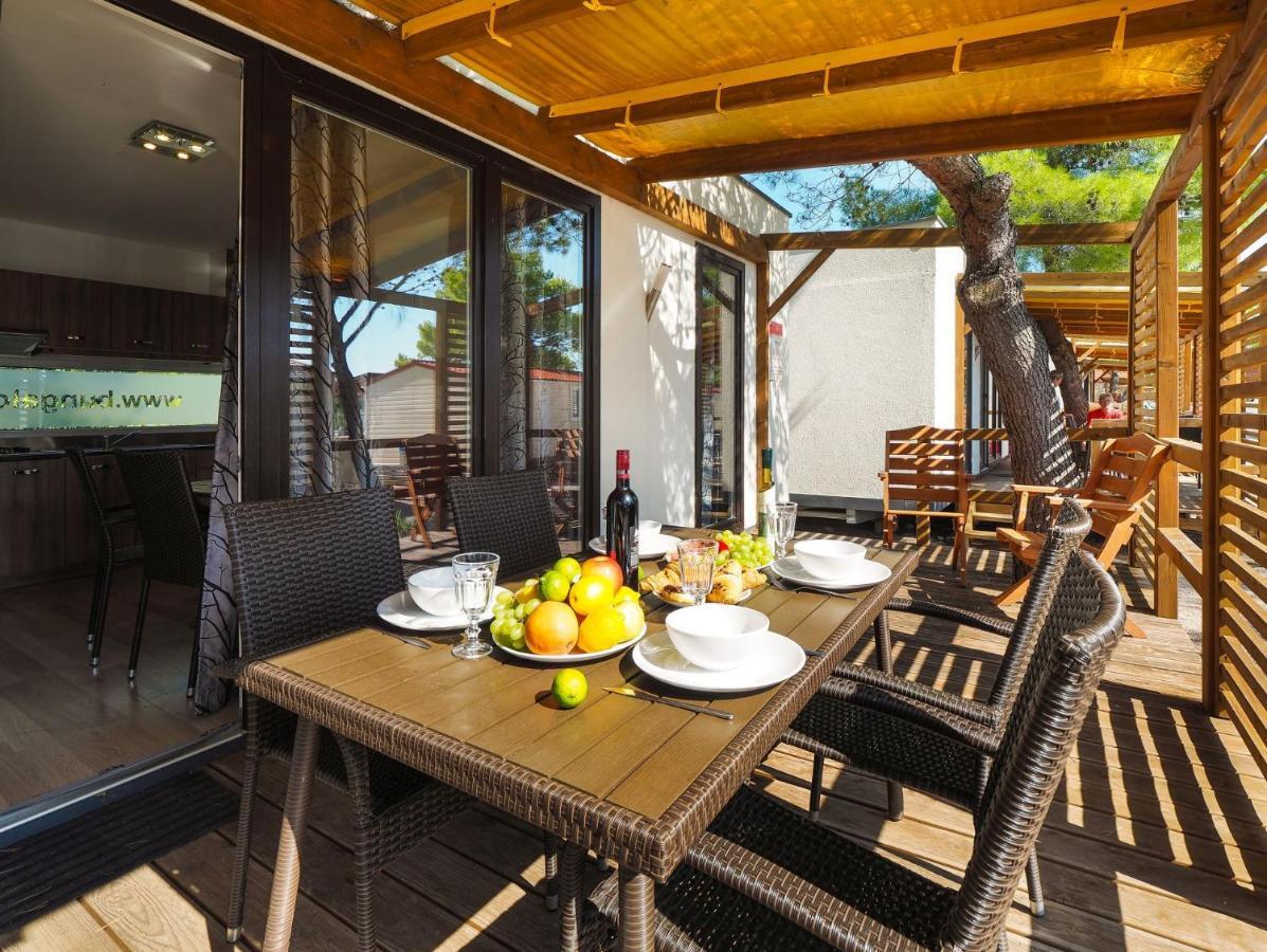 Mediteran Travel Mobile Homes Solaris Бродарица Экстерьер фото